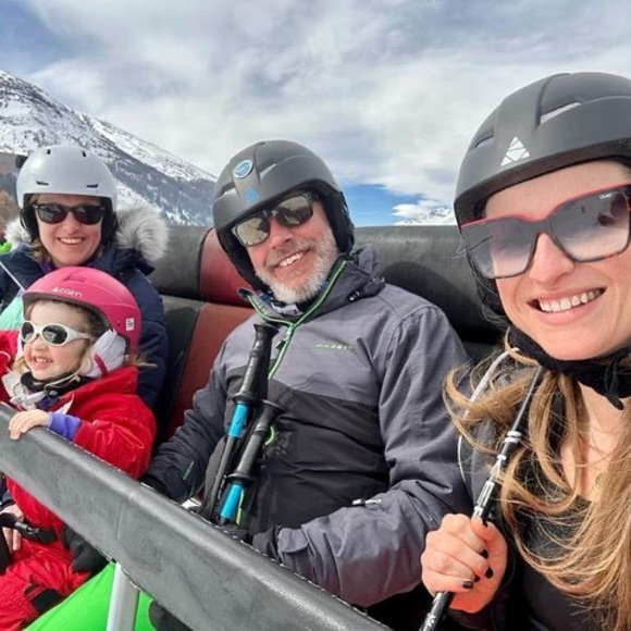 Meet your Posher, Zoë - Picture 1 of 1